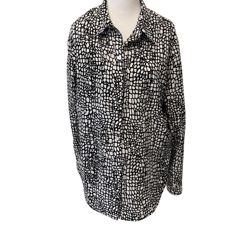 Chico's Women's Black/White Button Up Blouse Size Large Lightweight Long Sleeve